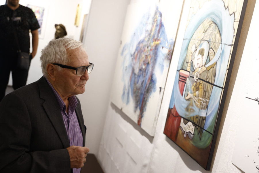 Impresivni portreti Nikole Tesle: Izložba posvećena slavnom naučniku u Kući Đure Jakšića (FOTO)