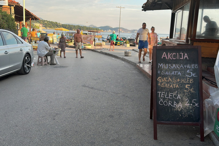 Pizza majstor na crnogorskom primorju ima veću platu nego direktor: Oglas ostavio ljude u čudu