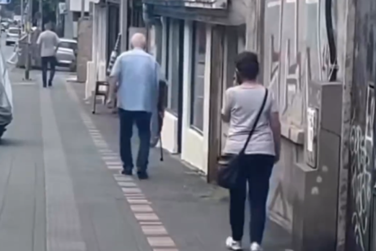 "Svi smo bili šokirani!" Otkriven identitet muškarca koji je šetao sa puškom po Beogradu: Bespotrebno se podigla prašina (VIDEO)