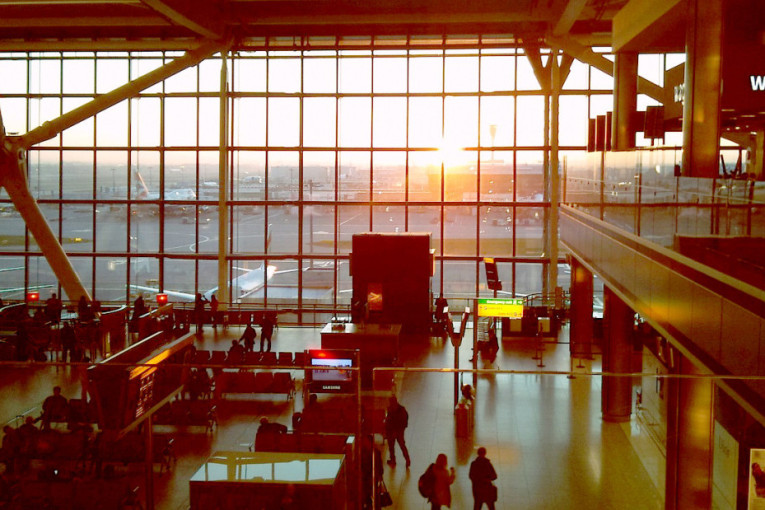 Eksplozija! Haos na najprometnijem aerodromu u Evropi - letovi kasne