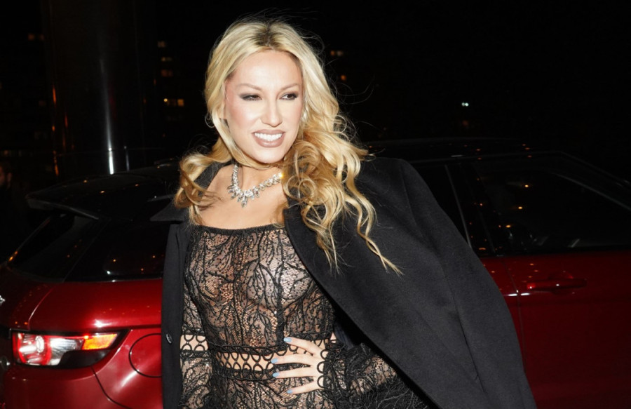 Rada Manojlović doživela peh na nastupu: Pevačica odmah odreagovala!