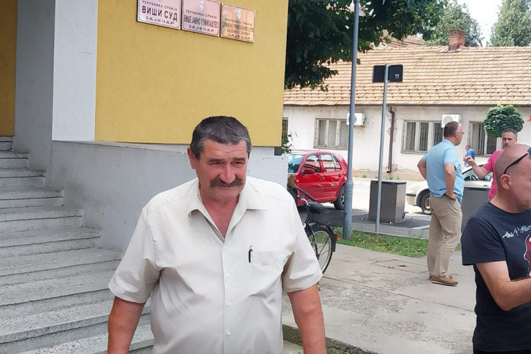 Ovo je Rade Trajković ispričao o maloj Danki: Nadam se, a gledao sam i u pesak (VIDEO)