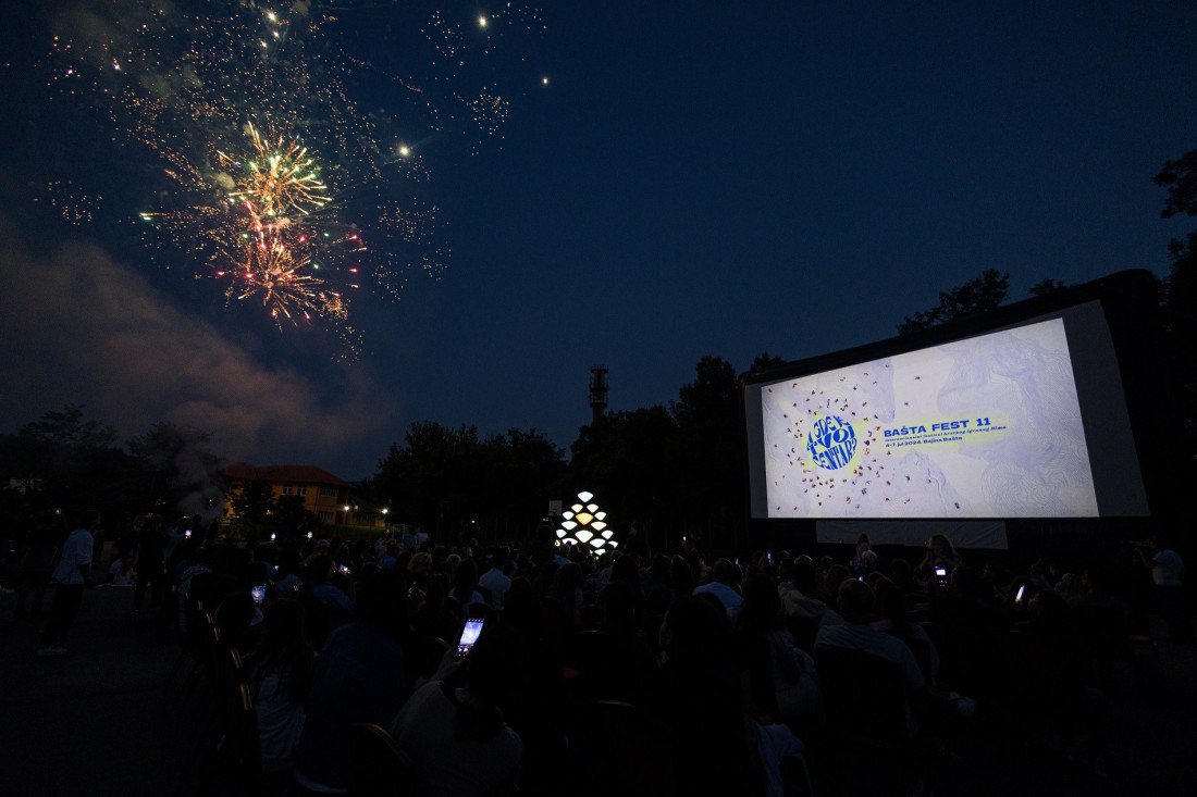Ivana Zečević otvorila 11. Bašta Fest: "A gde je tvoj centar?"  (FOTO)