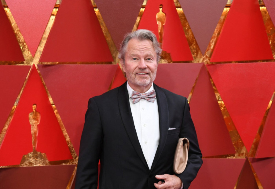 Džon Sevidž za 24sedam: Prepune fioke pištolja kojima očevi "čuvaju svoje domove", a onda ih otvore deca... (FOTO/VIDEO)