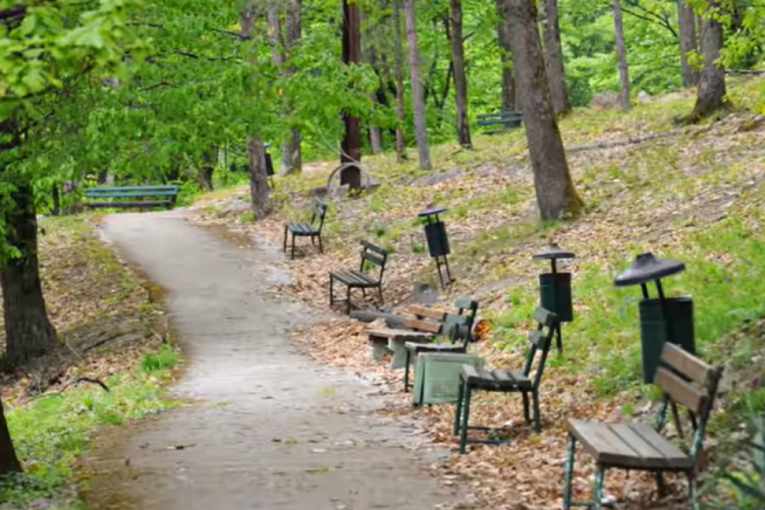 O njoj je pisao i „Gardijan“, prenoćište košta 2.100 dinara, a leči nekoliko bolesti: Srpska banja koja mami lepotom i prirodnim bogatstvima