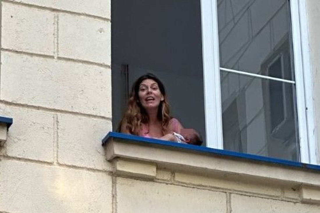 Petar Benčina posetio Tamaru u porodilištu: Otopićete se od kadrova i emocija! (FOTO)