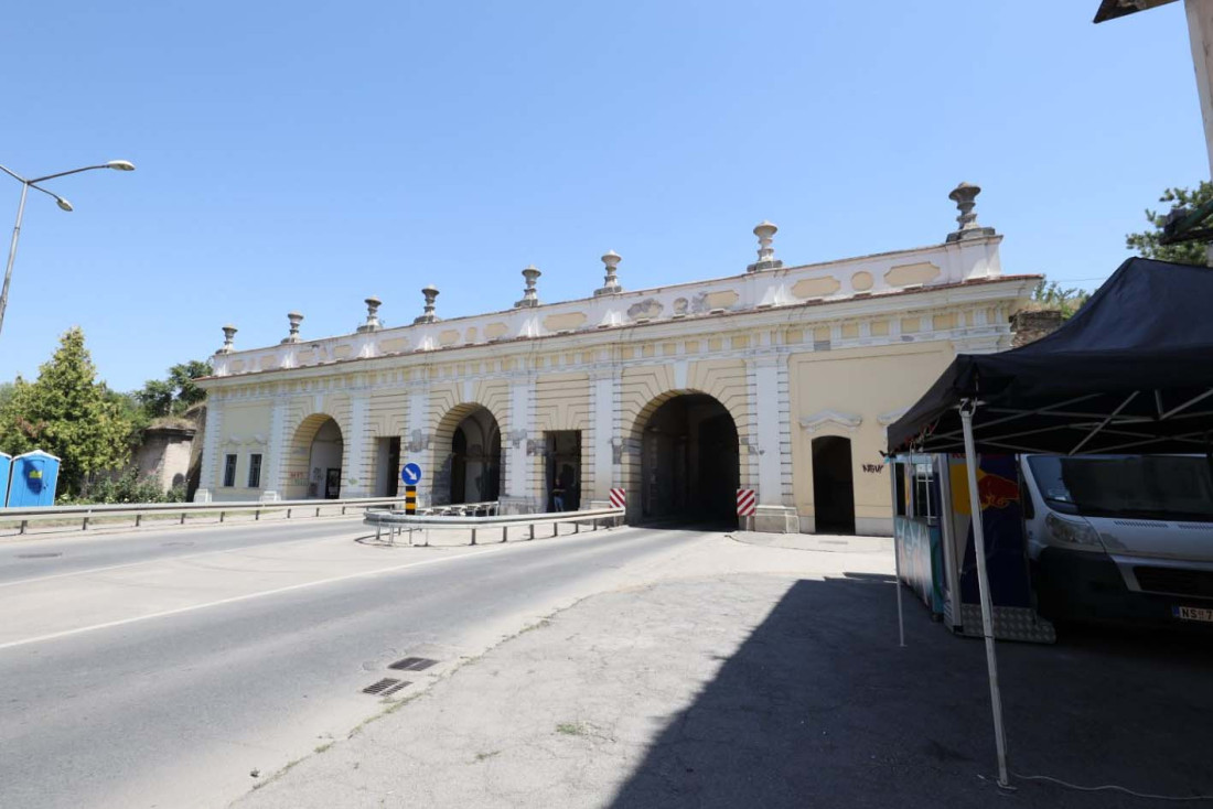 Vazduh trepti kao da zemlja gori... sprema se Exit  (FOTO)