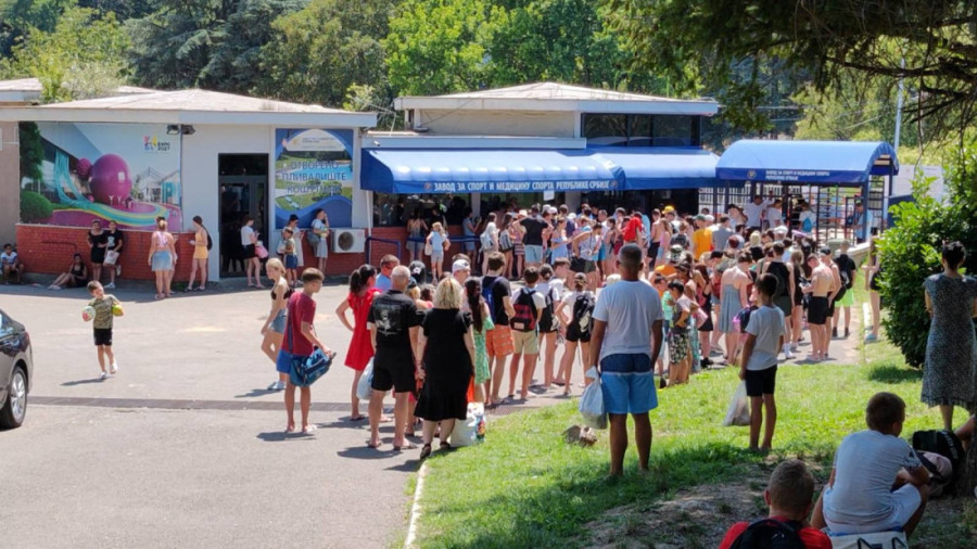 Pronašli smo najvreliju tačku u prestonici i pitali Beograđane kako podnose paklene vrućine (FOTO/VIDEO)