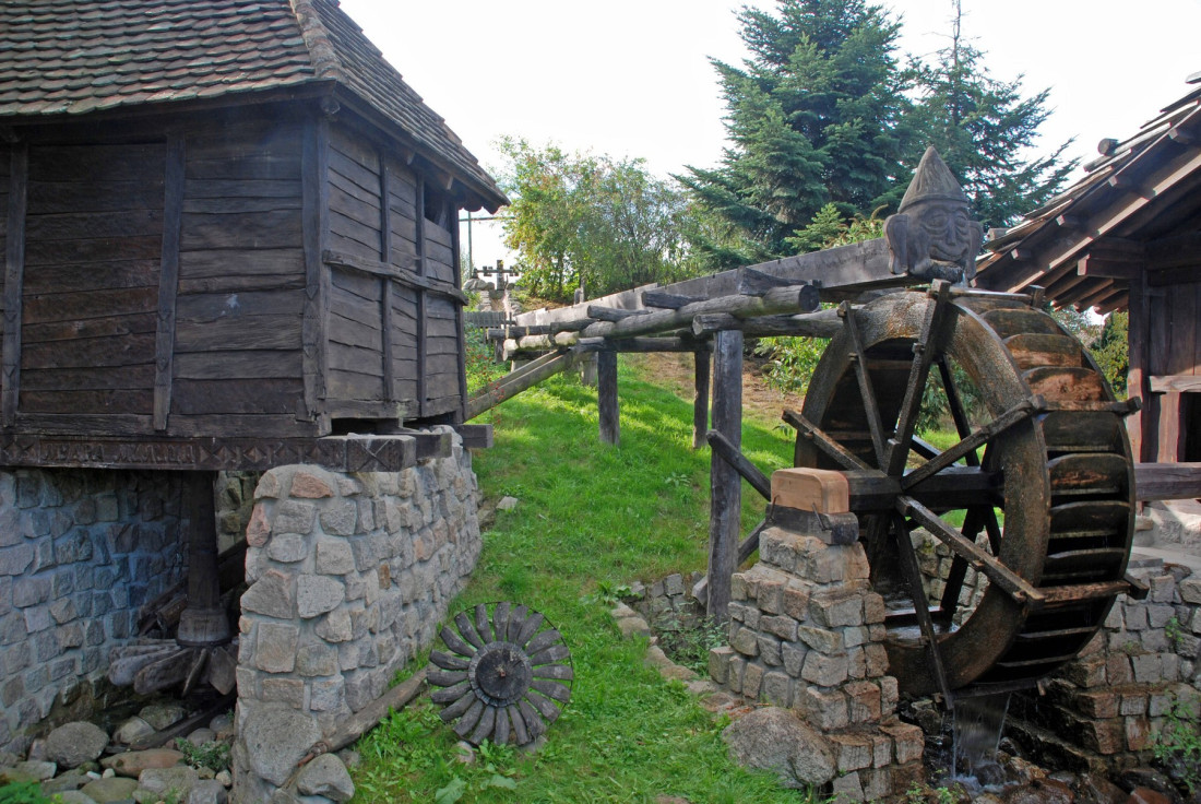 Uživajte u bogatstvu srpskih običaja: Predstavljamo vam letnje manifestacije koje slave našu narodnu tradiciju