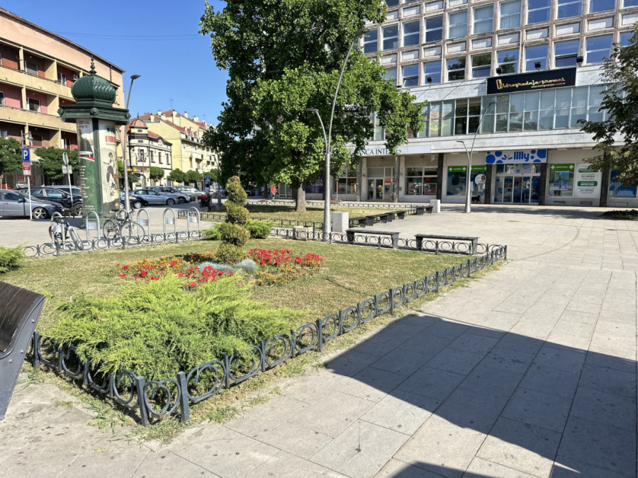 Sve se topi, od vrućine ne može da se diše: U centru ovog grada u Srbiji izmereno 50 stepeni!