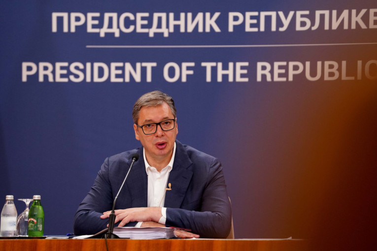 Vučić: "Nastavićemo da čuvamo mir, nećemo da ratujemo i učestvujemo u provokacijama"