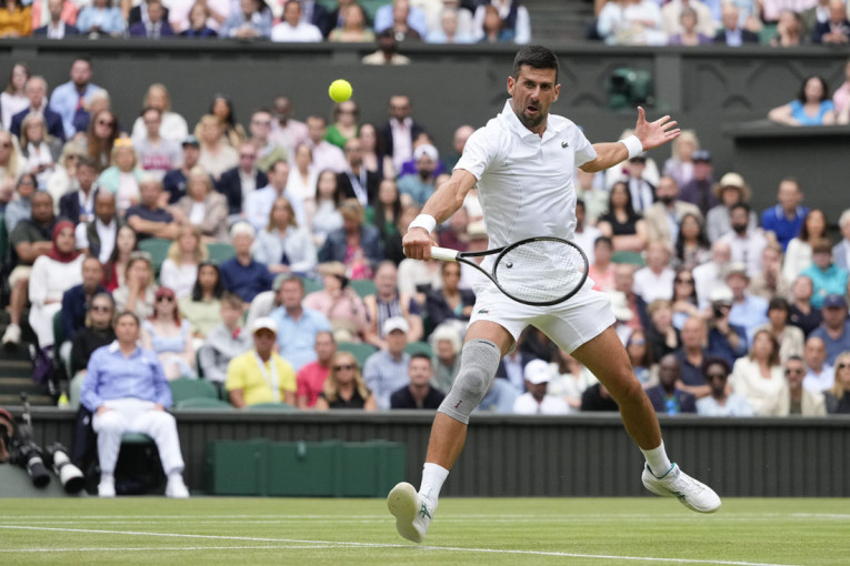 Nole kao furija do finala Vimbldona! Museti počišćen, a sad osveta Alkarazu!