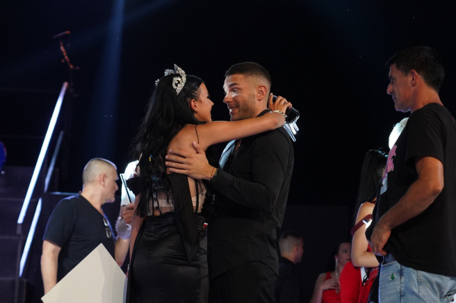 "Majka mi je pružila sve, zato nosim njeno prezime": Anđelo Ranković prvi put o odnosu sa ocem, otkrio da li ga se odrekao