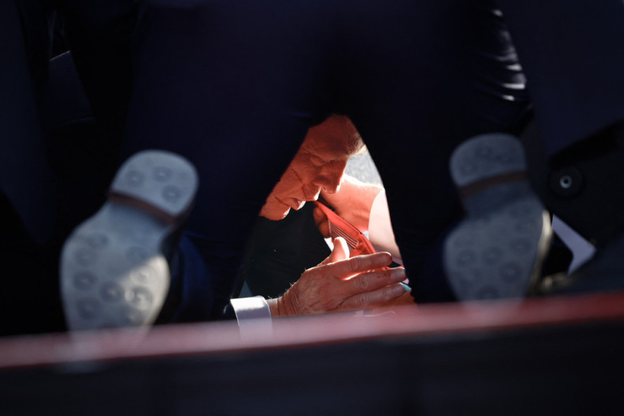 Investitori reagovali na pokušaj ubistva Trampa: Njegove šanse za pobedu su se povećale za 70 odsto!