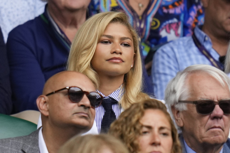 Jedna je Zendeja: Glumica ponovo zapalila društvene mreže modnim komadom inspirisanim Olimpijskim igrama