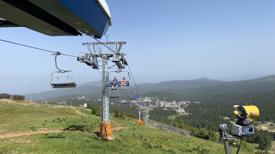 Raste broj turista, devizni priliv povećan za petinu: Domaći turisti najviše posećuju banje i planine