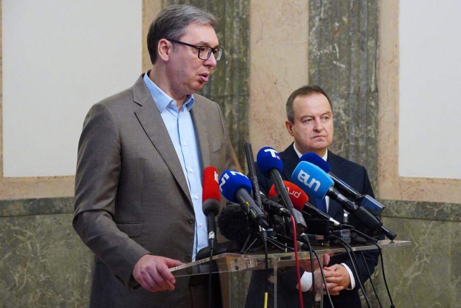 Predsednik Vučić poslao jasnu poruku: Ne želimo da ratujemo, za razliku od onih koji pljuju Srbiju i ratuju svakog dana (VIDEO)