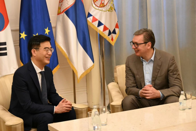 Vučić primio u oproštajnu posetu ambasadora Koreje: Nastaviti intenziviranje političkog dijaloga (FOTO)