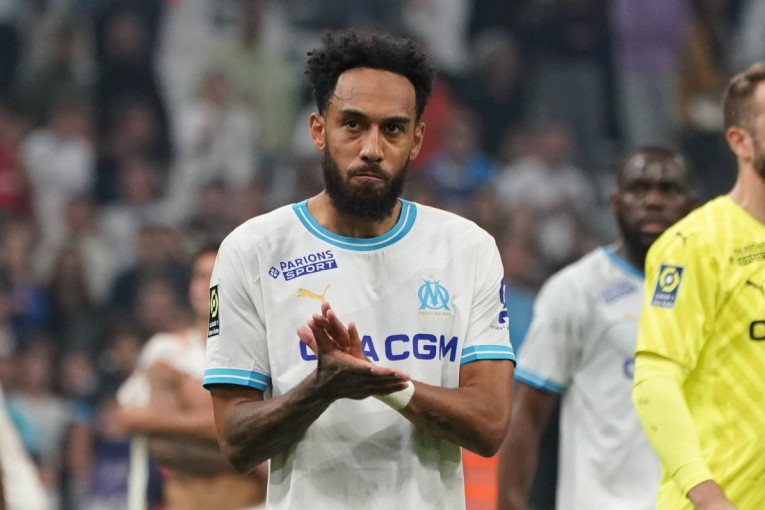 Ima 30 i kusur, ali i dalje ga žele: Obamejangu ponuđen ugovor od 40.000.000 evra!