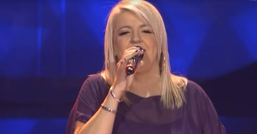 Pevačica postala majka u 49. godini! Muža našla preko Fejsbuka, brzo počeli da žive zajedno, a onda je usledila borba