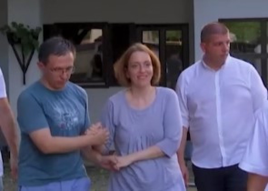 Nekadašnje školske drugove okupila humanitarna akcija: Za drugaricu iz klupe prikupljaju pomoć