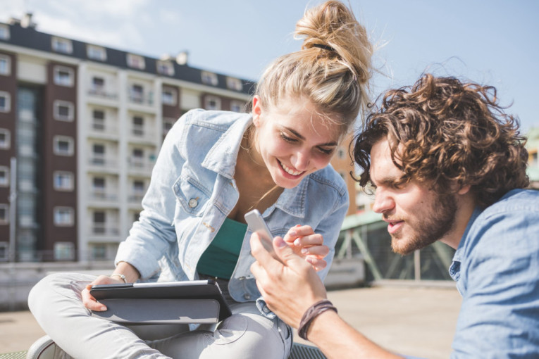 Ni humor, a ni dobra duša: Gen Z ima tri kriterijuma po kojima bira partnera