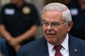 Američki senator Bob Menendez proglašen krivim: Albanski lobista će odgovarati zbog primanja mita u gotovini i zlatnim polugama