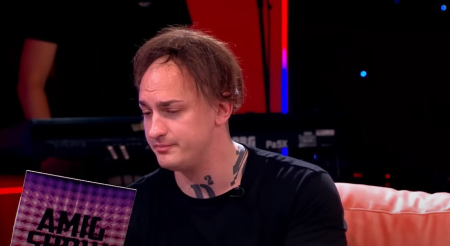 Čovek mi gurao prst u pupak i snimao se, izgoreo sam! I Desingericu maltretiraju fanovi kao i on njih, ali reper nije uživao!