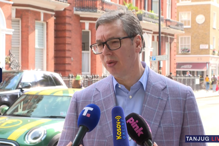 Vučić o poseti Šolca: Imaćemo dug bilateralni sastanak u četiri oka, dolazi i šef "Mercedesa"