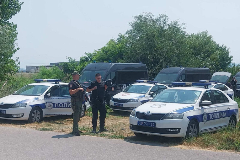 Čovek ispred čije kuće je ubijen policajac Nikola ne može da spava! "Video sam kako mu je ruka pala, znao sam da je mrtav"