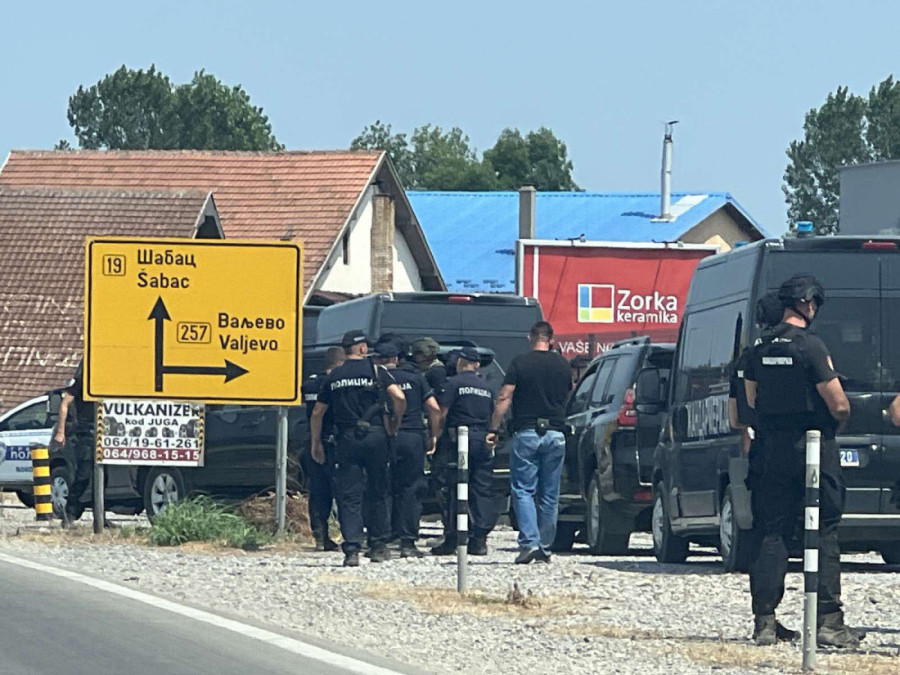 Ranjeni policajac u svesnom stanju: Ispričao je detalje napada!