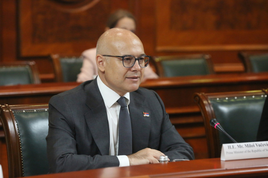 Vučević: Prethodnih 100 dana rada Vlade obeležila jasna politika - čuvanje mira i stabilnosti zemlje!