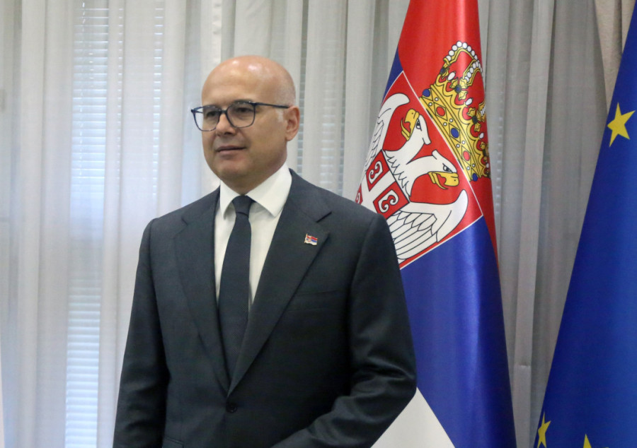 Vučević: Prethodnih 100 dana rada Vlade obeležila jasna politika - čuvanje mira i stabilnosti zemlje!