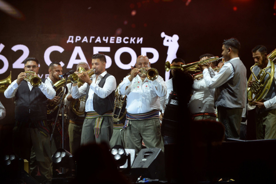 U čiju trubu duvaju srpski trubači?