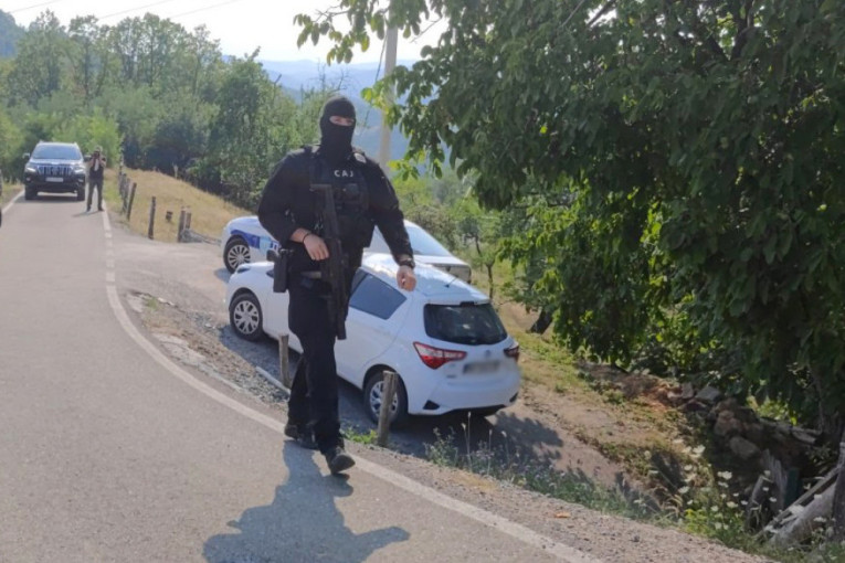 "Video sam kad je istrčao iz šumarka i počeo da beži, a onda su odjeknuli hici" - očevidac o ubistvu Fatona Hajrizija