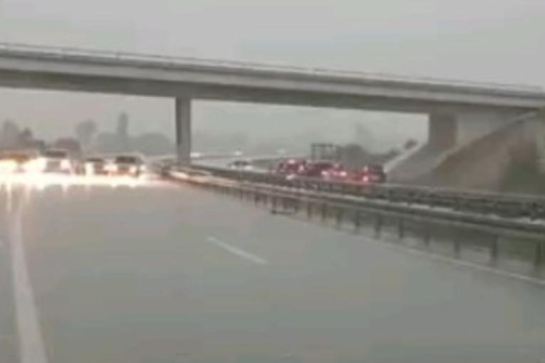 Vozači napravili opasnu stvar na "Milošu Velikom": Oko njih besni nevreme, drama kod Uba! (VIDEO)