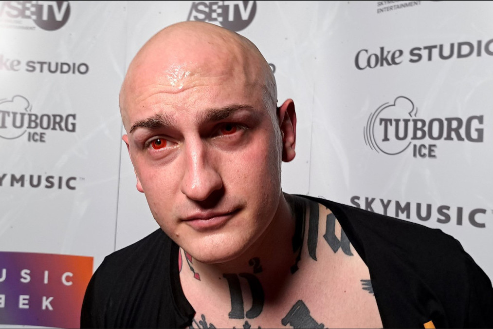 "Muka mi je od svih tih pritisaka!" Desingerica progovorio o zabranama u Crnoj Gori: Ne sme ništa sem pevanja!