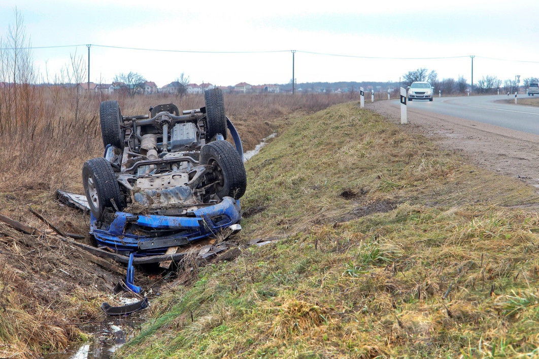 Detalji stravične nesreće u Ugrinovcima! Kamion sleteo sa puta i završio u plamenu!