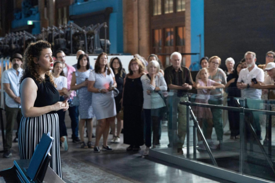 Marija Jelić nastupila na neobičnom mestu u čast Nikoli Tesli: Opera u kombinaciji sa vodopadima (FOTO)