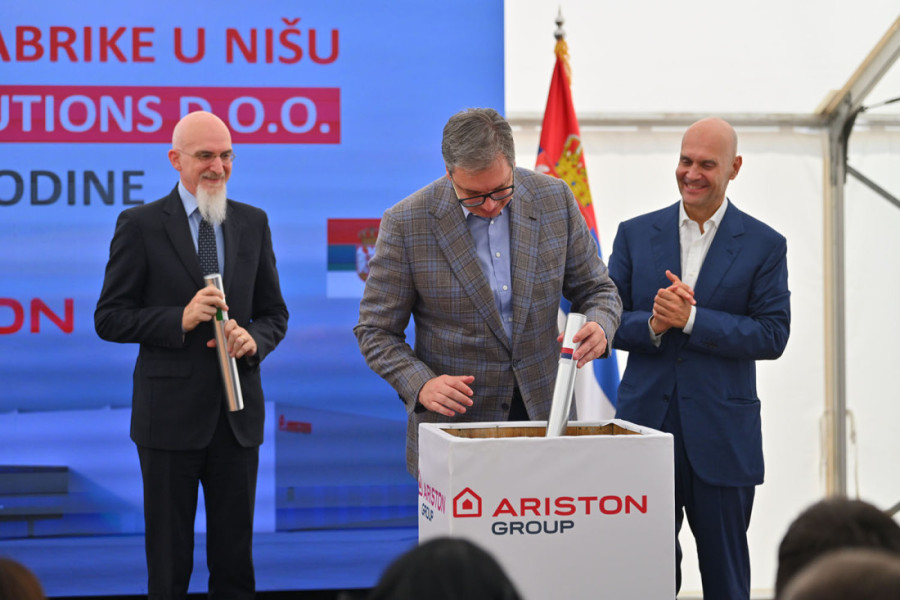Položen kamen temeljac za fabriku "Ariston" - Vučić poručio: Važan dan za Niš, posao za 300 ljudi