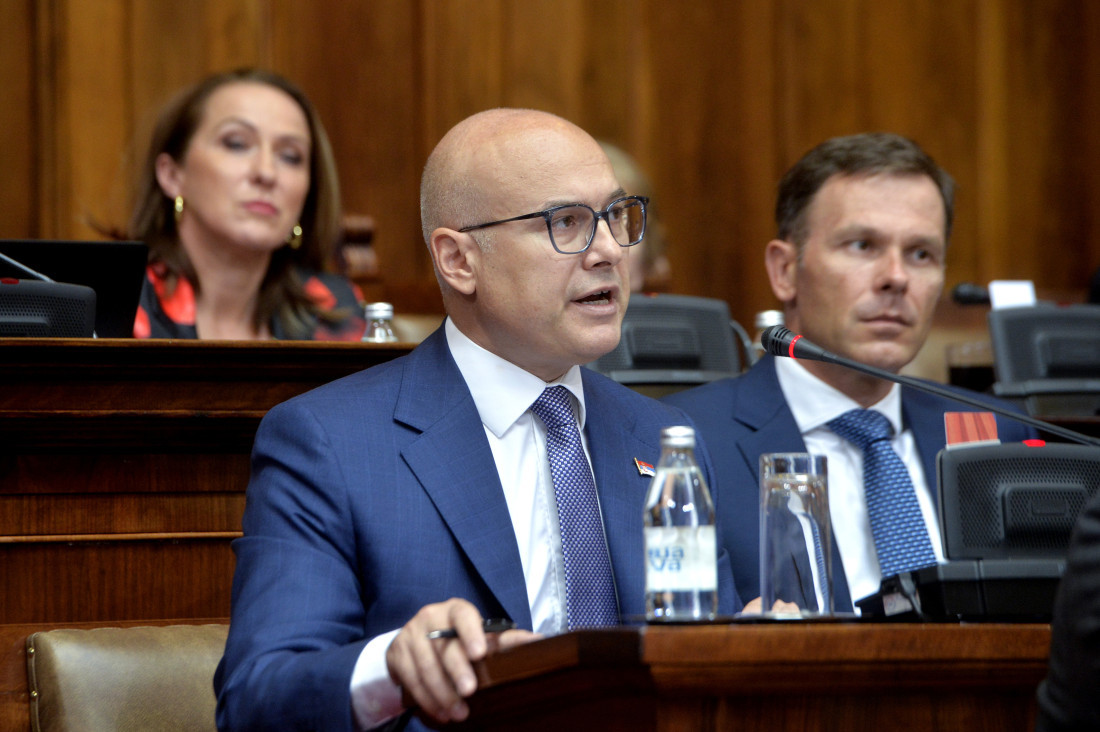 Završena vanredna sednica Skupštine Srbije: Nastavak sutra u 10 sati