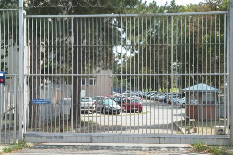 Novo hapšenje u CZ-u: Stražar uzeo novac za drogu, uhvaćen na primopredaji