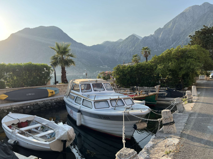 Ribarsko selo u kom nema nekretnine ispod pola miliona evra, vilu tu kupio i Đoković: Nestvarno lepa Ljuta u srcu Boke Kotorske (FOTO)