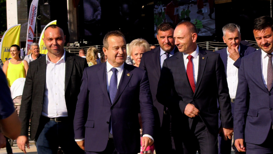 Crnu statistiku moramo zaustaviti: Dačić prezentovao preventivni projekat Karavan bezbednosti u saobraćaju