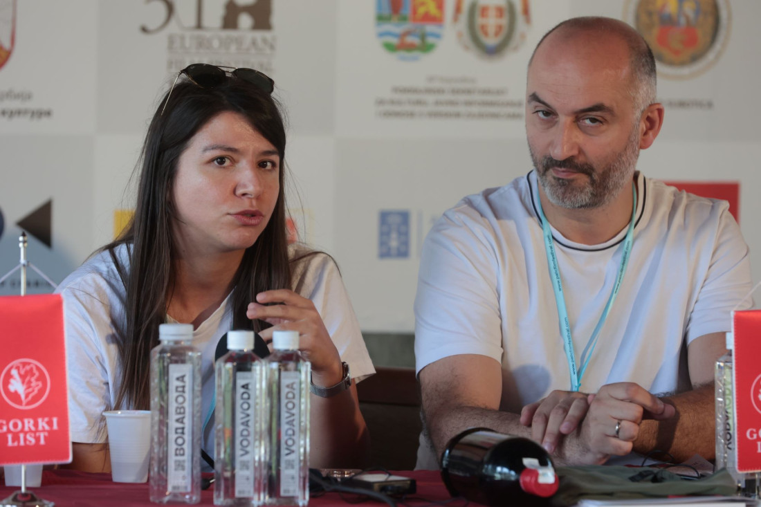 Kad se svetska politika obruši na život tri sestre: Sve o filmu "78 dana" koji je istovremeno i lep i bolan (FOTO/VIDEO)