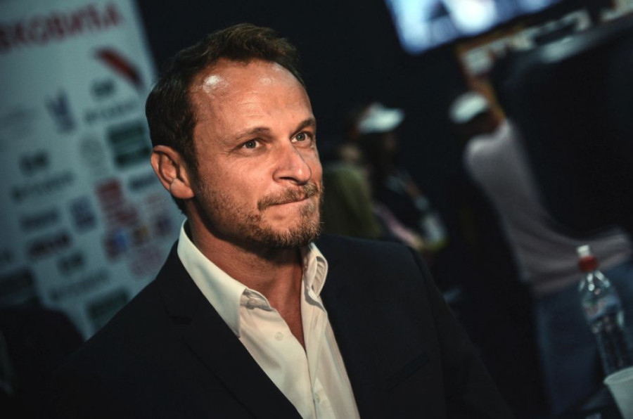 Glumac Enis Bešlagić u bolnici! Otišao preventivno na kontrolu, zadržali ga na operaciji