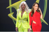 Jelena Karleuša i Milica Jokić u istoj haljini! Kojoj bolje stoji? (ANKETA)
