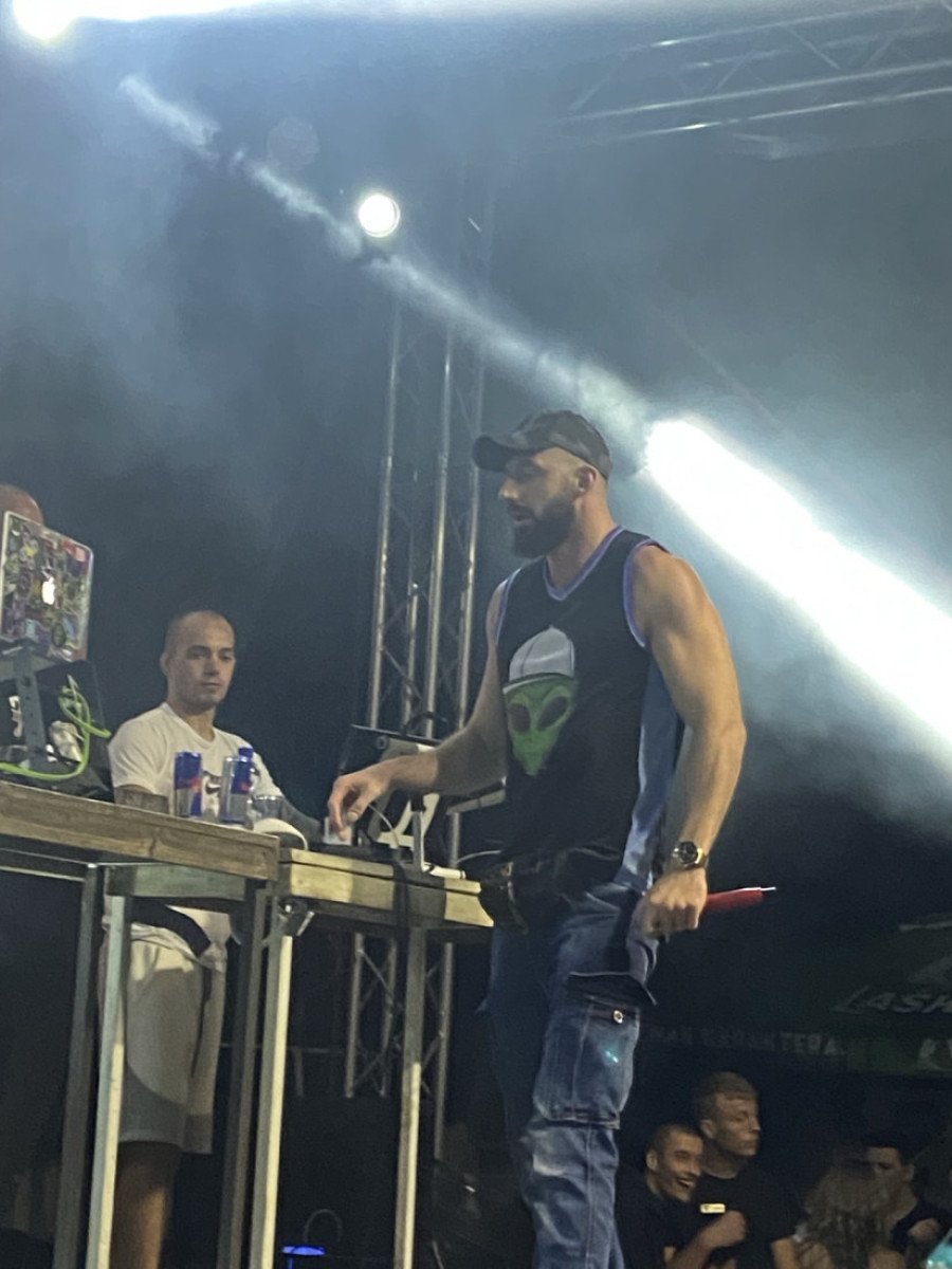 Đeksonova neviđena transformacija! Pretvorio se u zver: "Obim bicepsa mi je 44!" (FOTO)