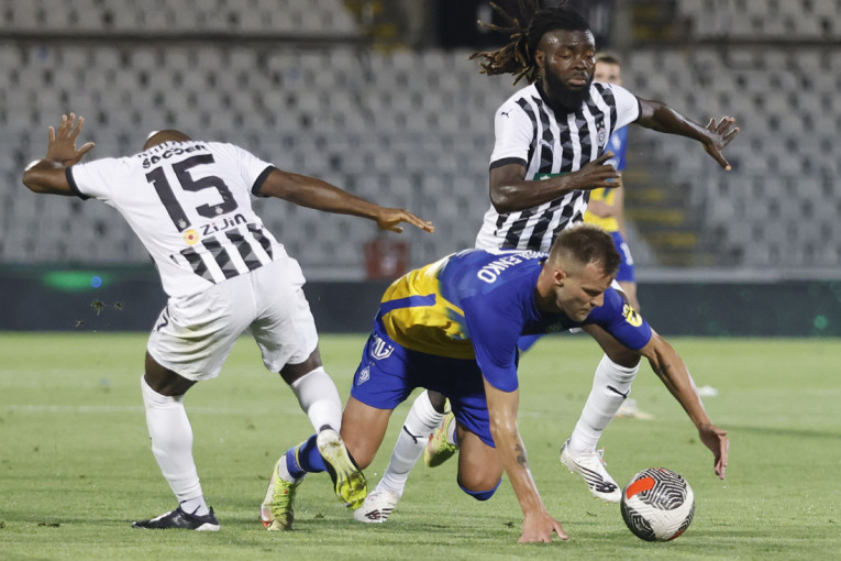 Partizan nije dorastao Ligi šampiona... Ukrajinci se prošetali praznom Humskom!