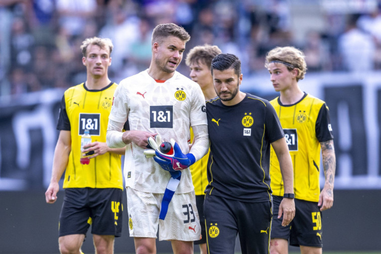 Strašan posao Borusije Dortmund: Stigao reprezentativac Brazila iz Mančester sitija (FOTO)